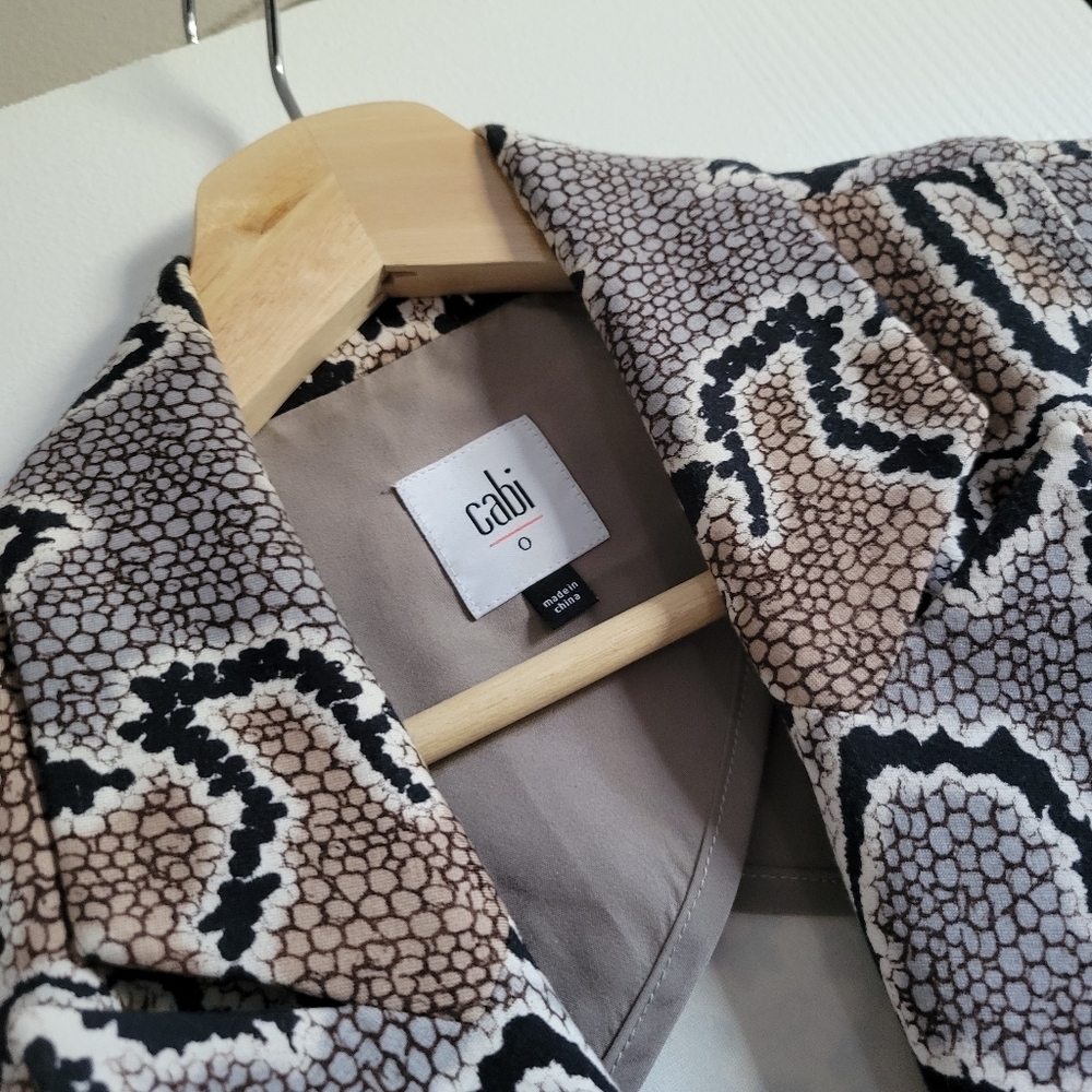 CAbi Samantha python blazer Snake Print Animal Si… - image 3